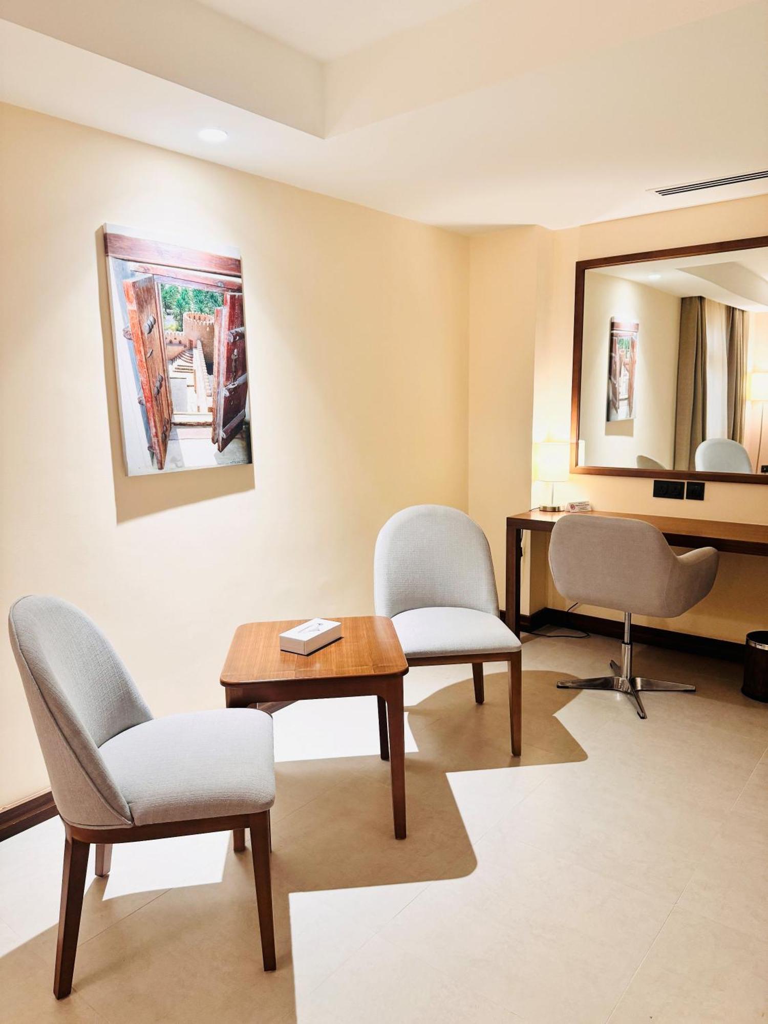 Kyriad Hotel Салала Екстер'єр фото