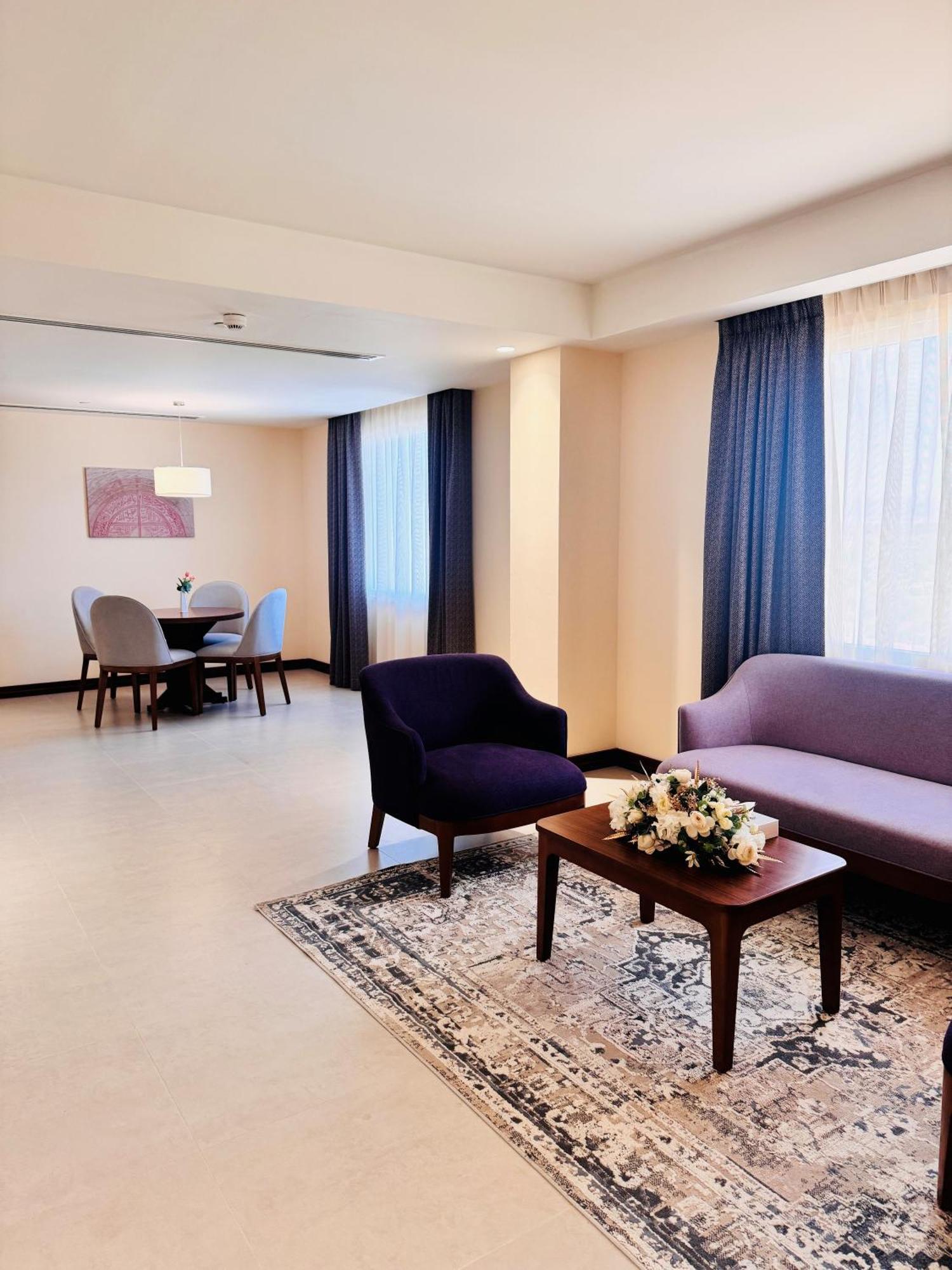 Kyriad Hotel Салала Екстер'єр фото